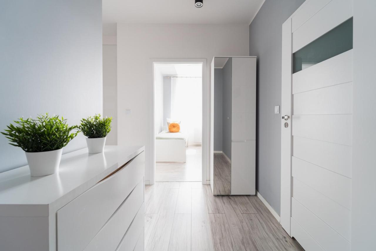 New Apart Near Sky Tower - Gwiazdzista Apartment Wroclaw Luaran gambar