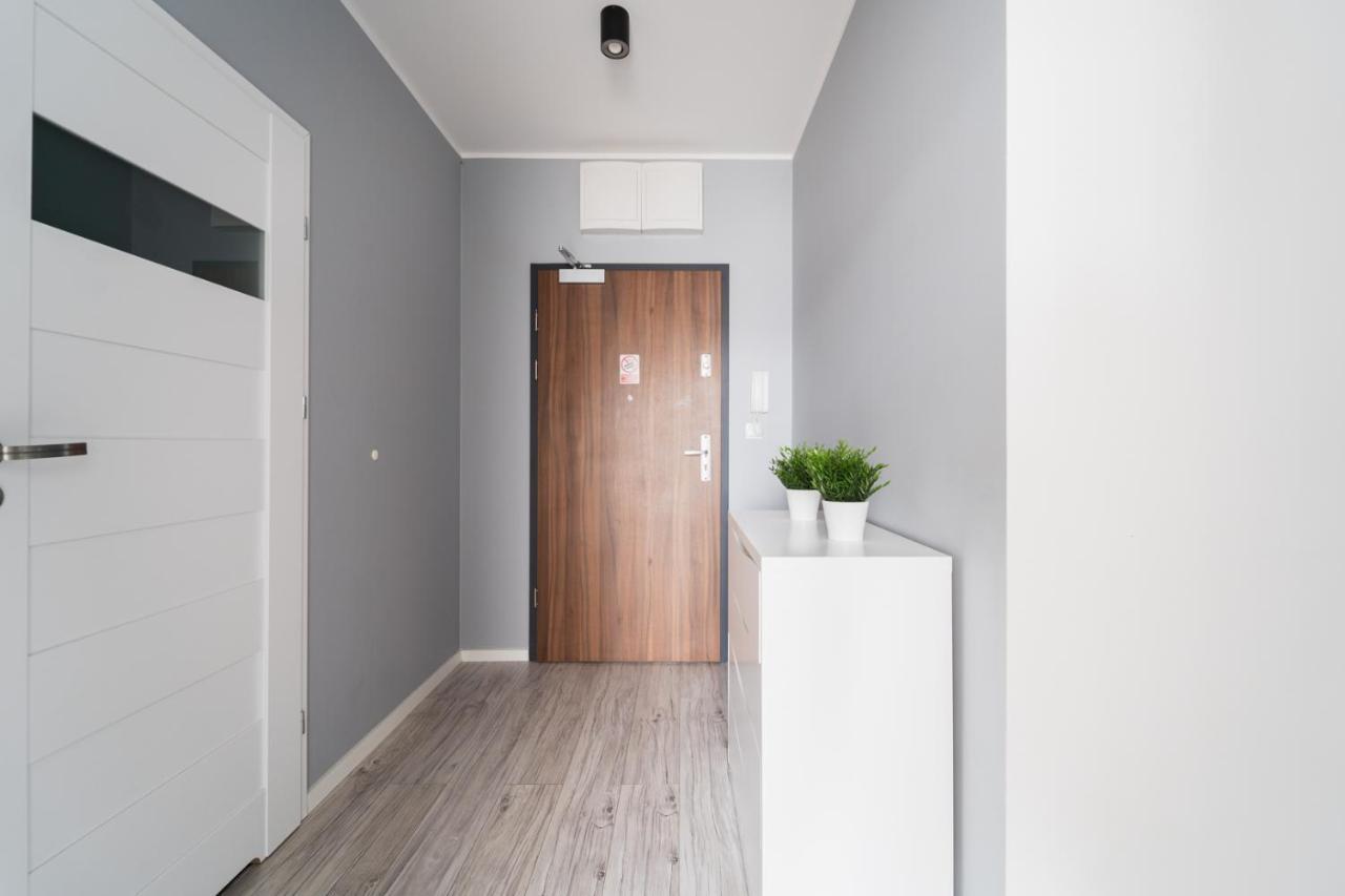 New Apart Near Sky Tower - Gwiazdzista Apartment Wroclaw Luaran gambar