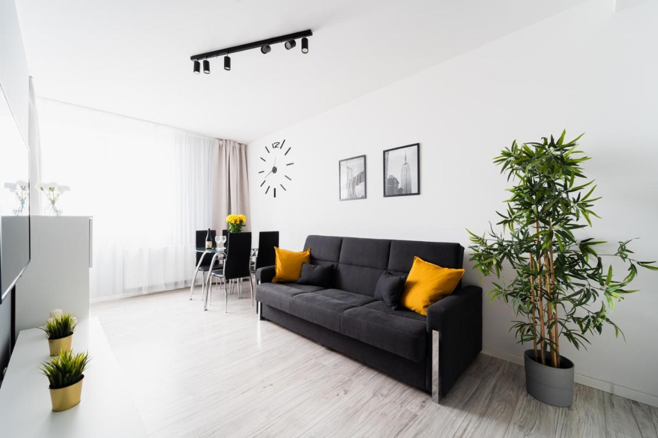 New Apart Near Sky Tower - Gwiazdzista Apartment Wroclaw Luaran gambar