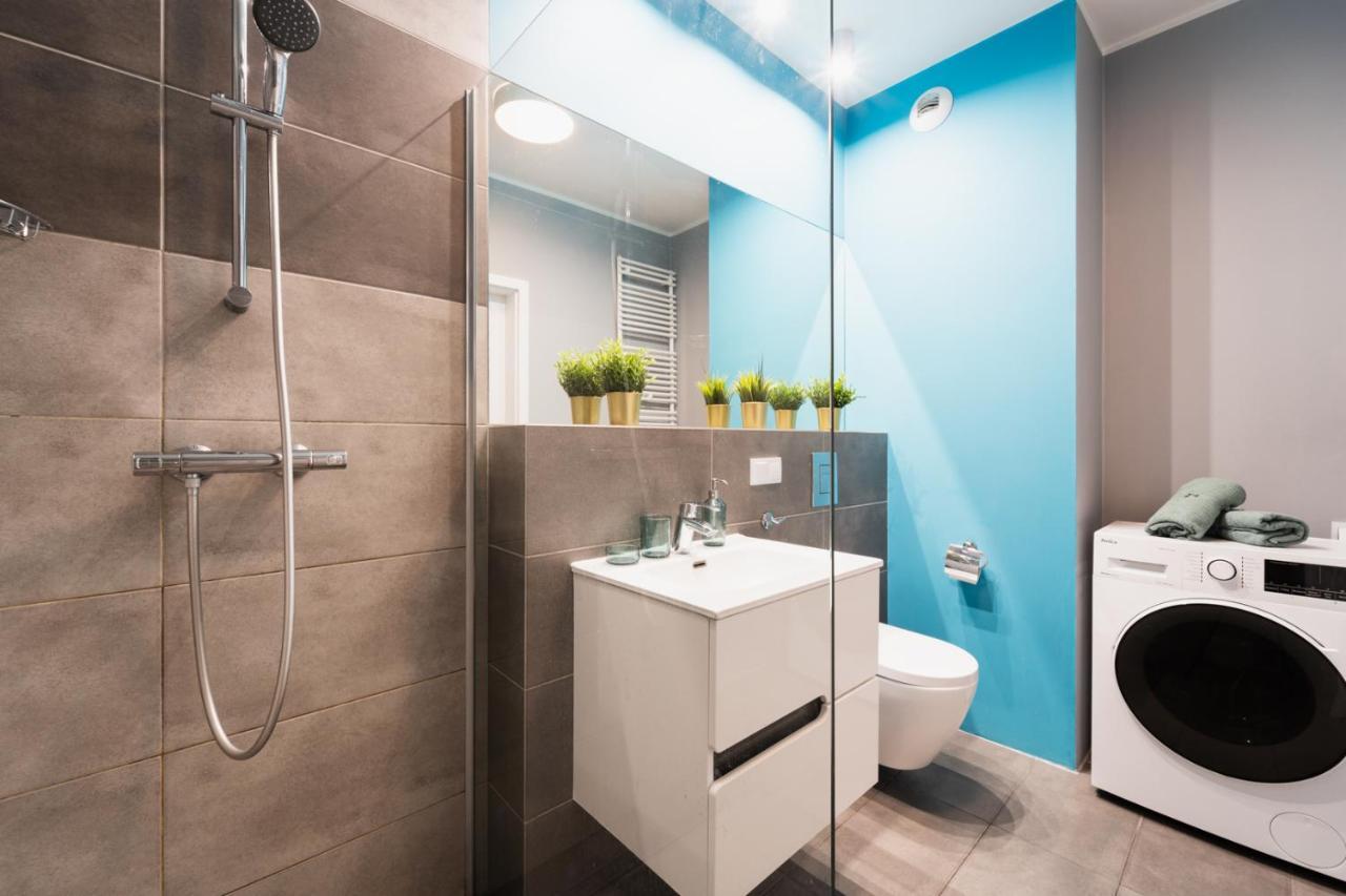 New Apart Near Sky Tower - Gwiazdzista Apartment Wroclaw Luaran gambar